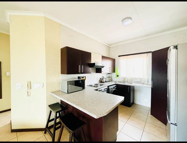 2 BEDROOM APARTMENT RENTED IN PAULSHOF